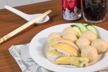 南阳古早味鸡饭粒 马六甲