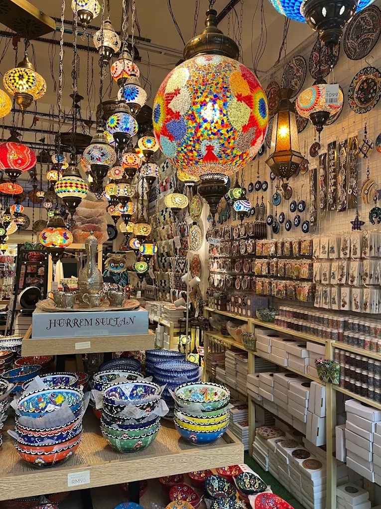 中央市场-手工艺中心（Central Market-Handicraft Center）
